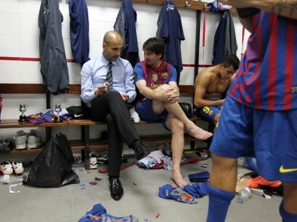 Barcelona difundi fotos inditas en la vida del equipo de Messi y Guardiola