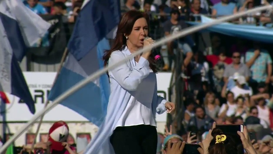 Video: El Baile De Cristina Kirchner En Racing