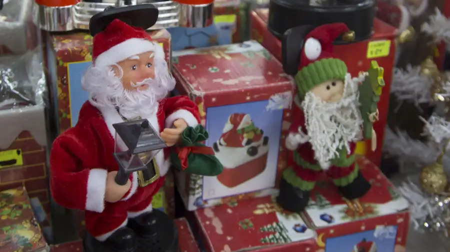 ¿Cuánto cuesta armar el árbol de Navidad?