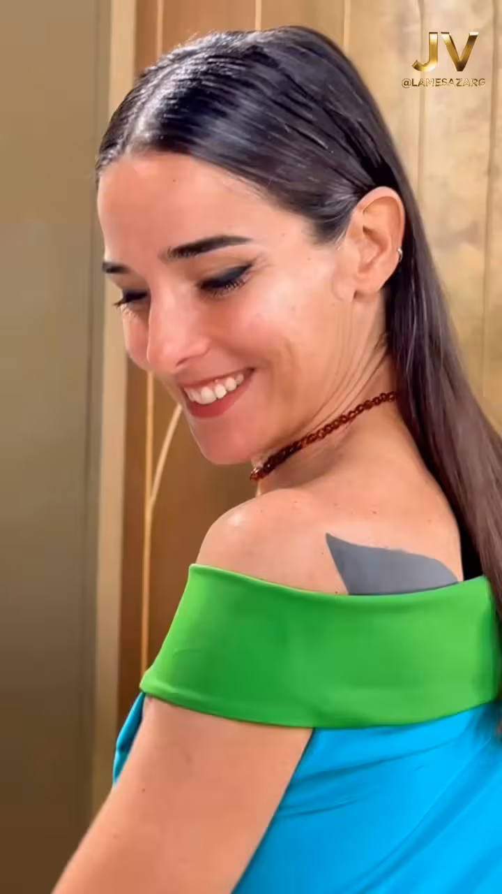 El look retro de Juana Viale que lució el domingo 16 de noviembre