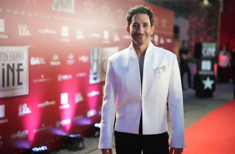 Juan Minujín en Martín Fierro de Cine y Series 2025
